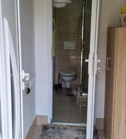 Teona Nova Varoš